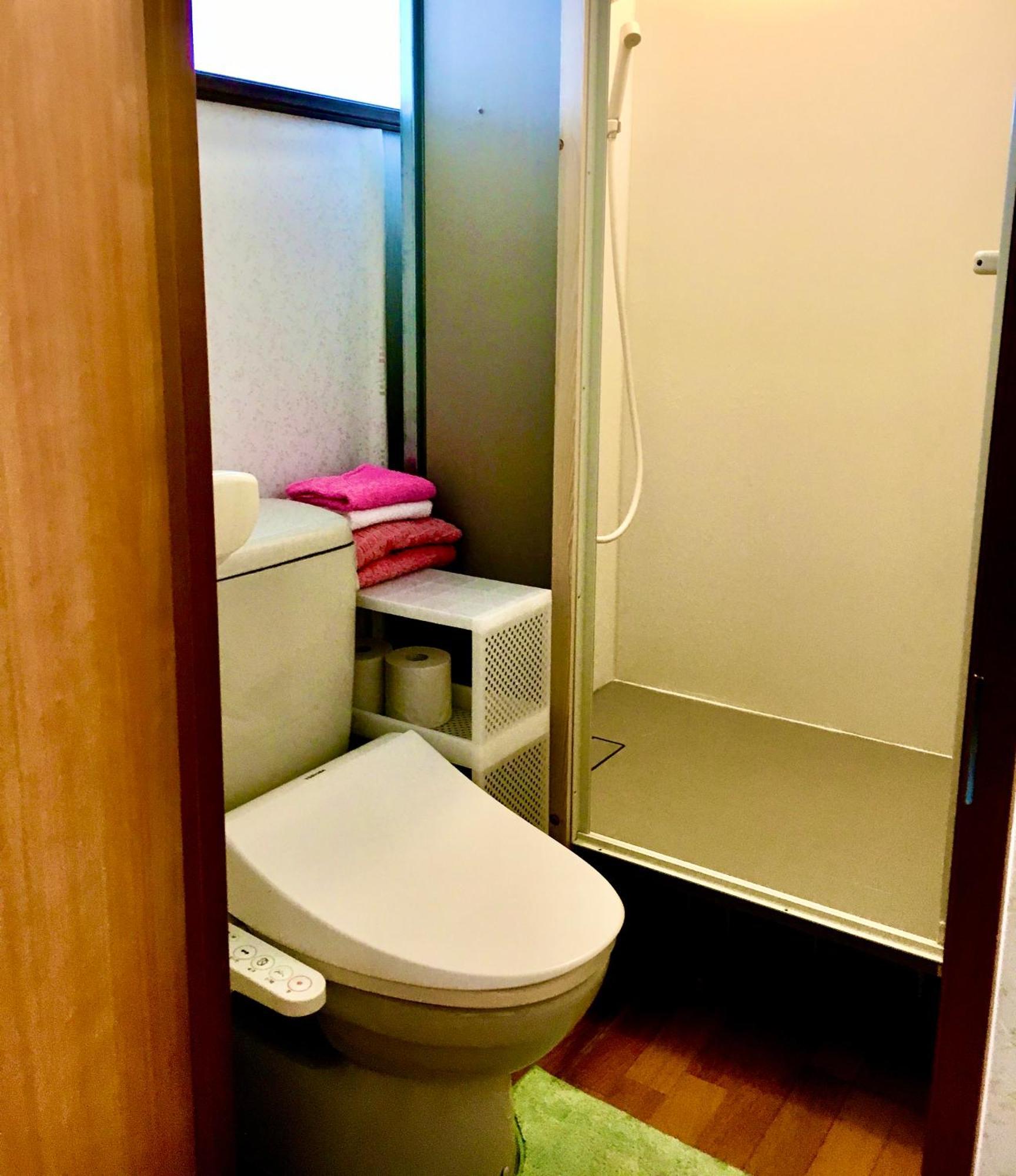 Guest House Izumi ภายนอก รูปภาพ
