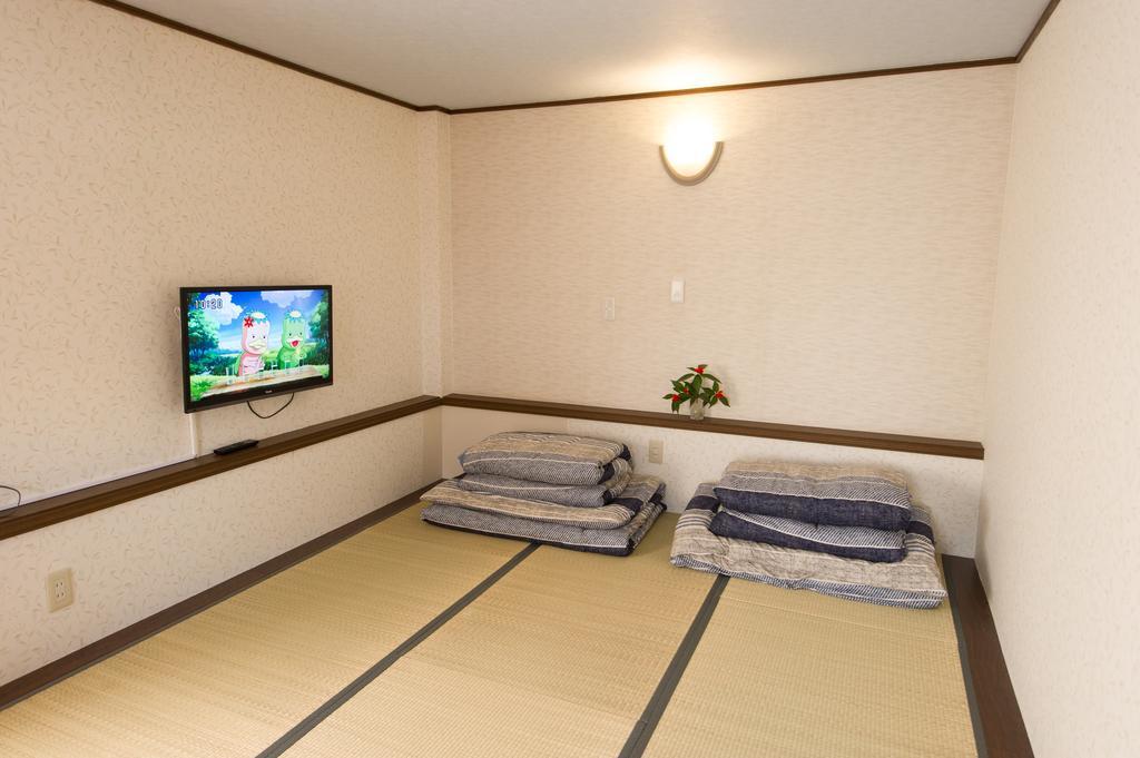 Guest House Izumi ภายนอก รูปภาพ